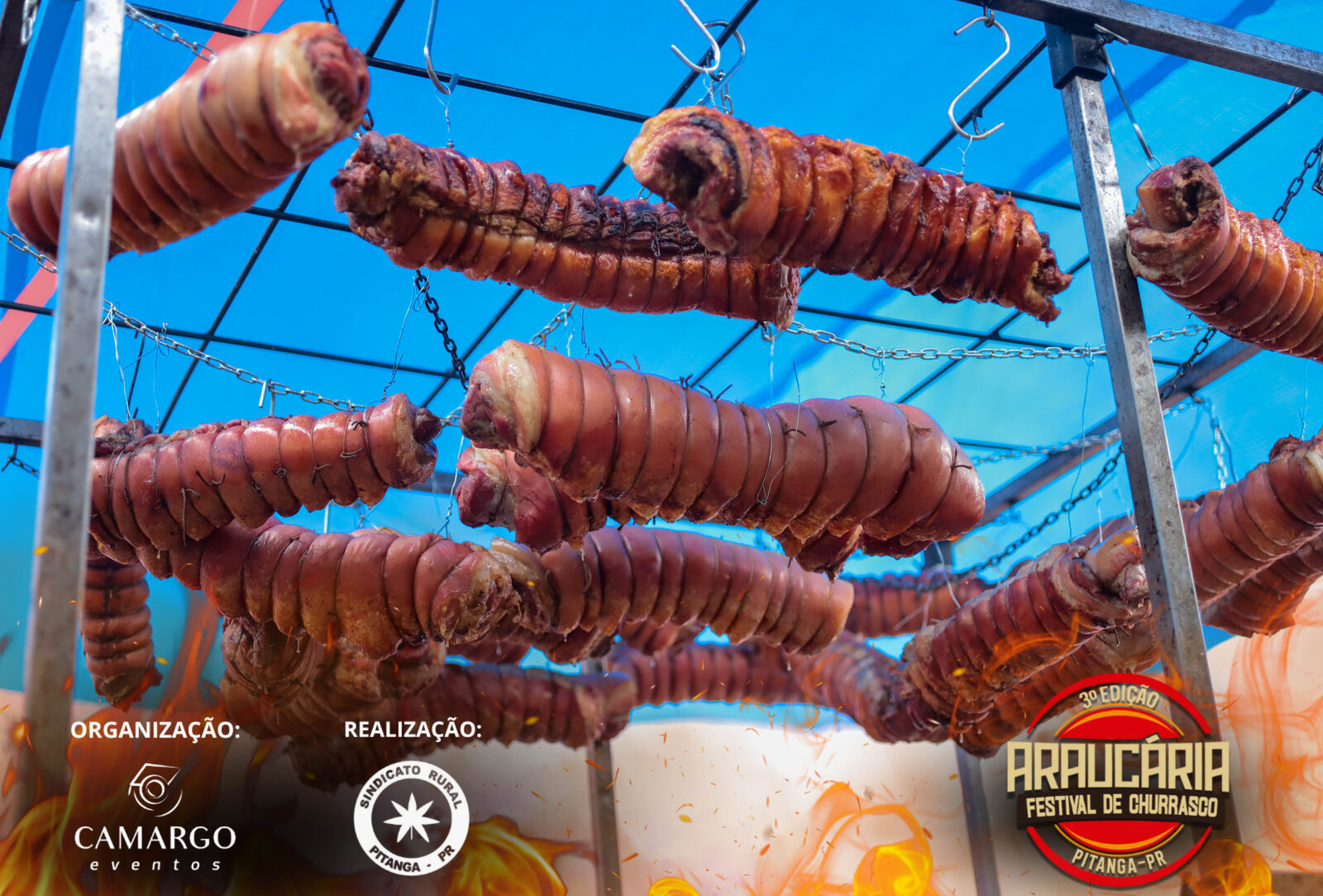Carnes assando ao ar livre